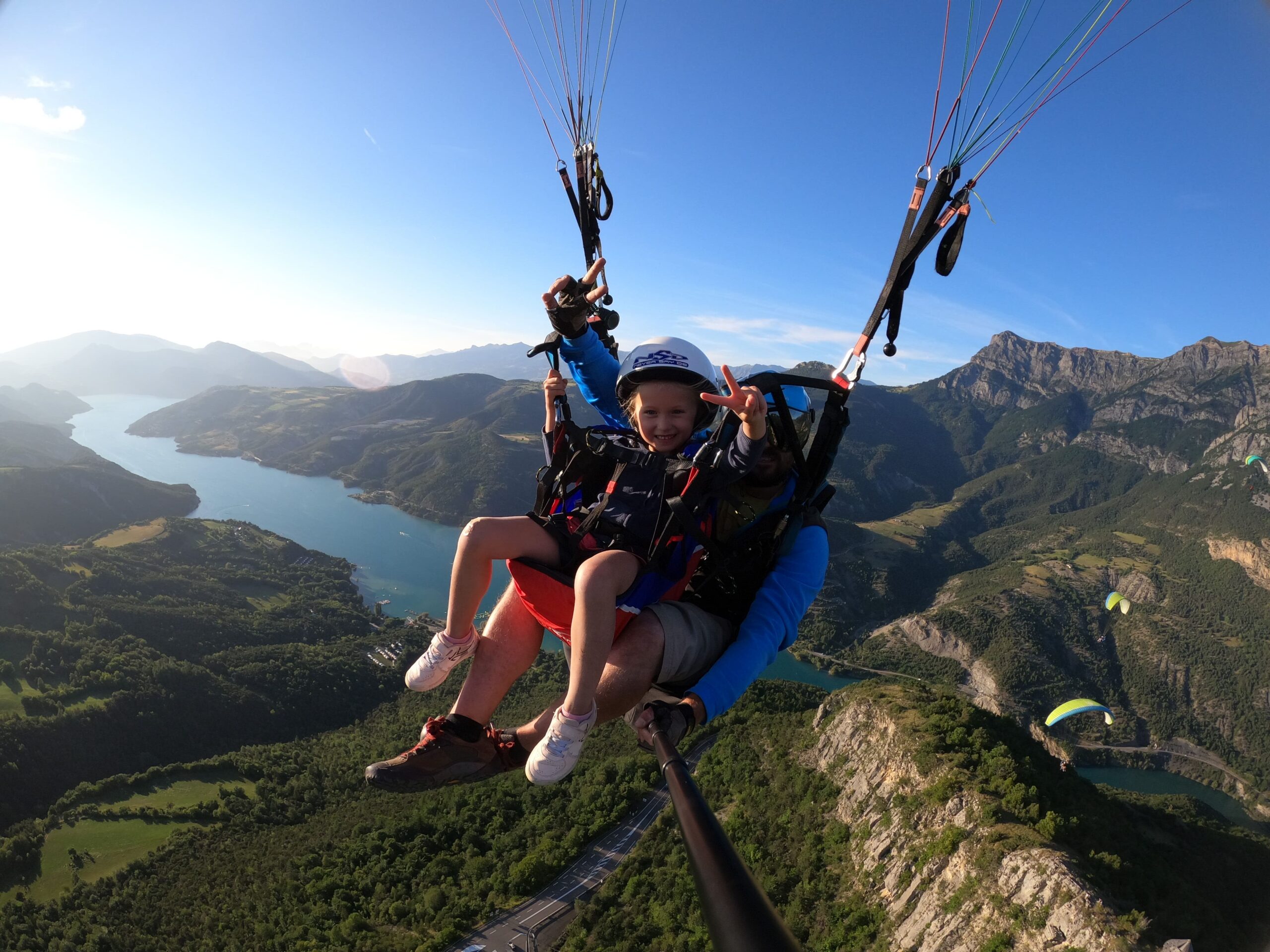 vol enfant intiation vol parapente ubaye serre-poncon